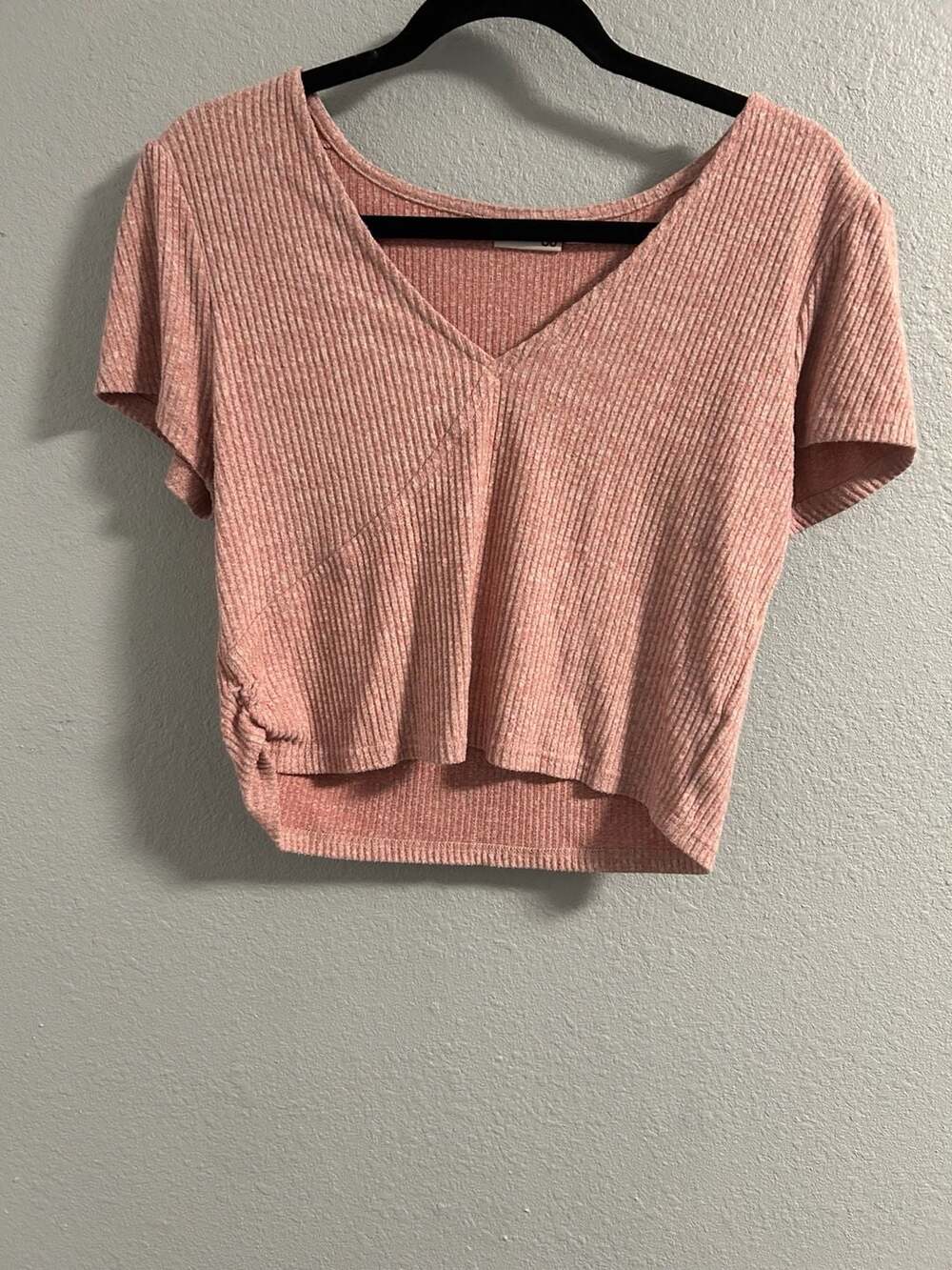 SO Pink Ribbed V-Neck Crop Top Short Sleeve Size L